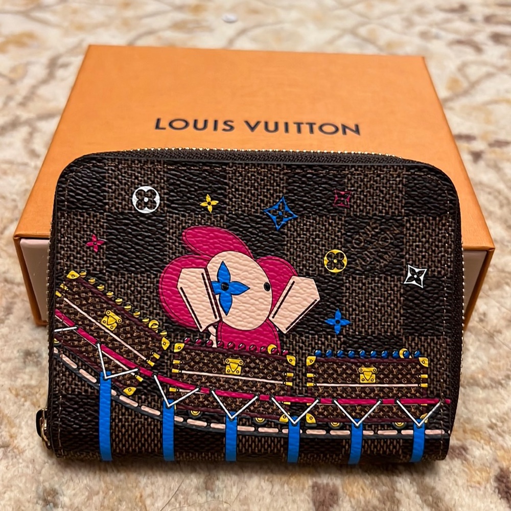 Louis Vuitton zippy coin wallet christmas edition - NEW WITH TAGS
